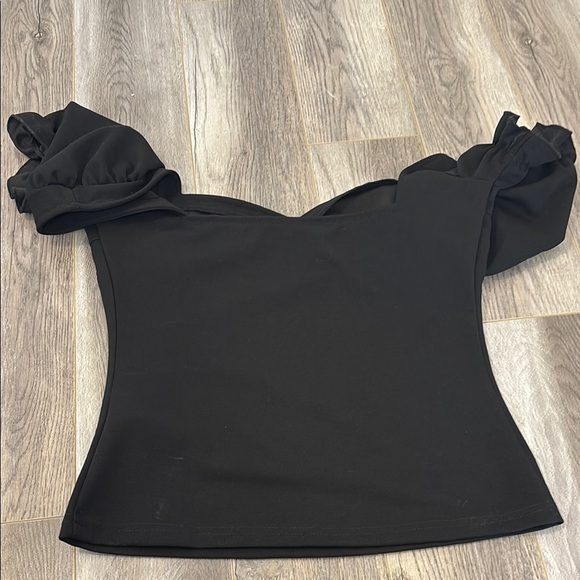 SHEIN Black Puff Sleeve Asymmetrical Blouse - Picture 6 of 6